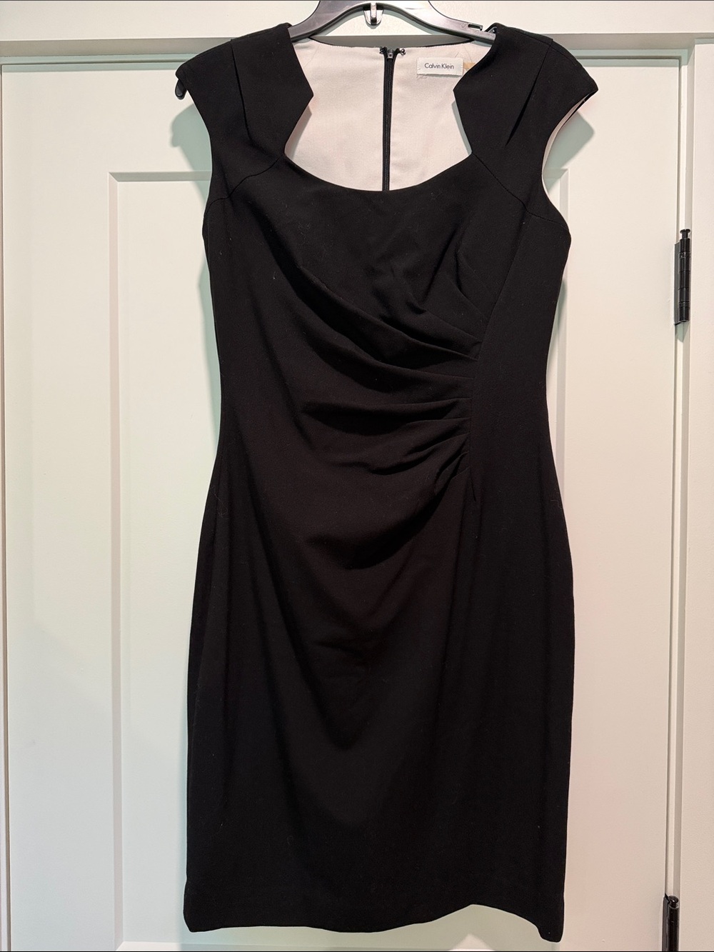 Calvin Klein Black Cap-Sleeve Ruched Sheath Midi Dress